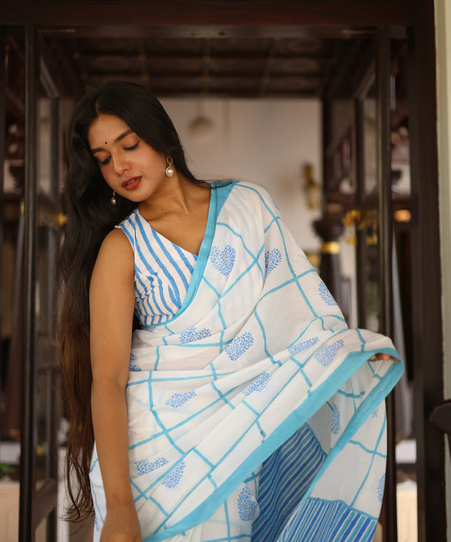 Daarling- Handcrafted Mul Cotton Saree