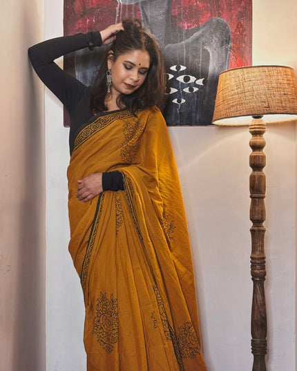 Sunny Rosette - Handcrafted Mul Cotton Saree