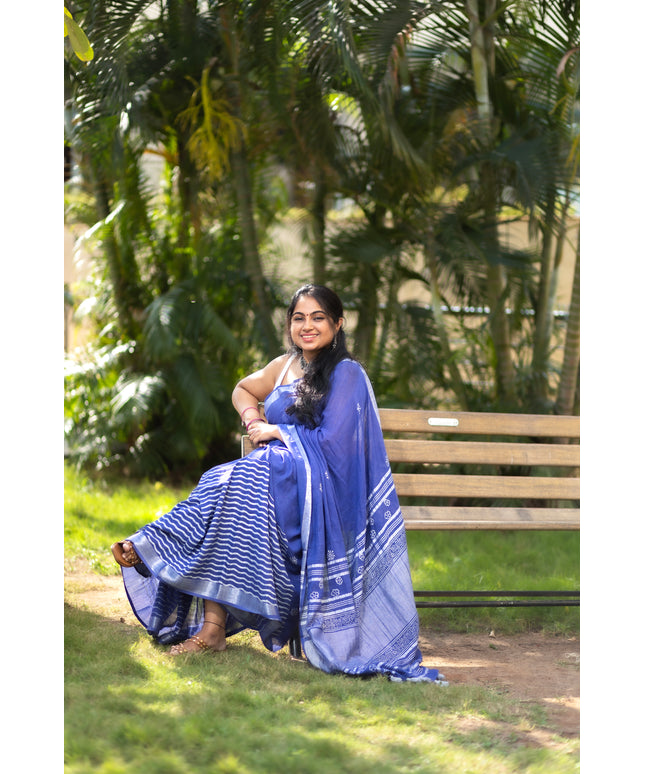 Starlit Symphony - Handcrafted  Linen Saree